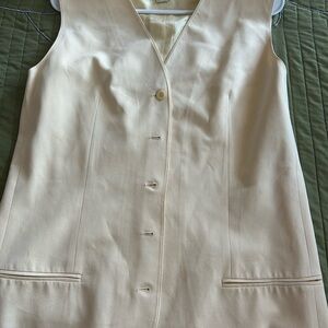 Ann Taylor Vintage Cream Sleeveless Button-Up Silk Vest. 100% silk